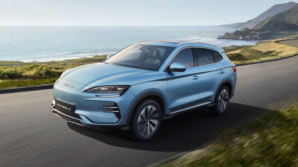 byd sealion 6 accessories